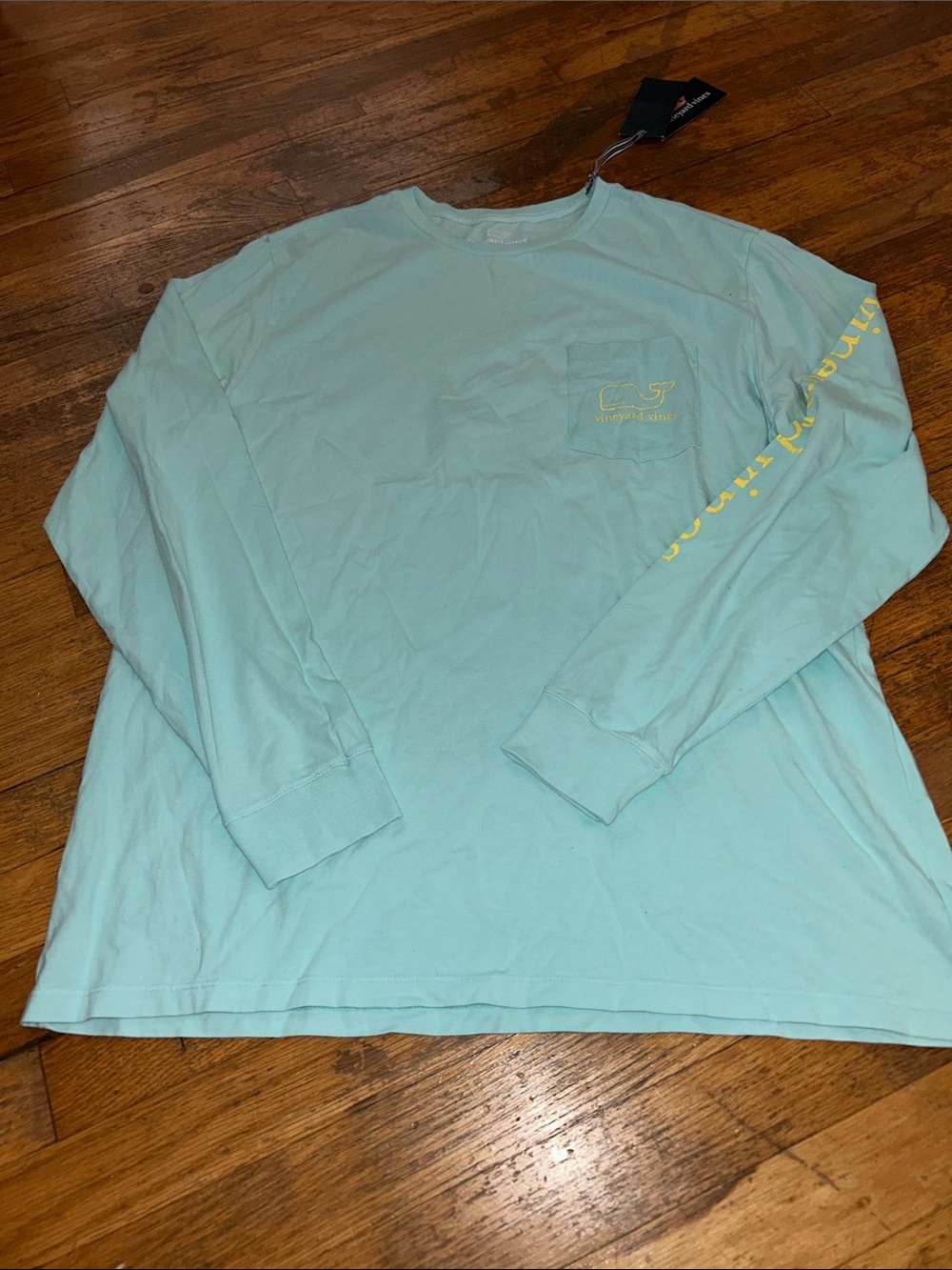 Long-Sleeve Pocket Tee in Light Mint never worn. Great colors
